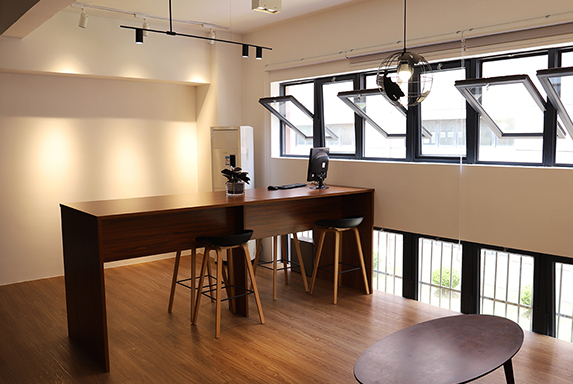 上海91看片成人免费